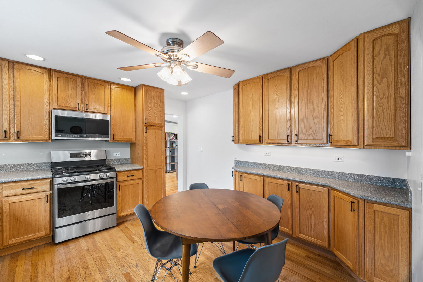 1880 Midland Avenue Property Photo 4
