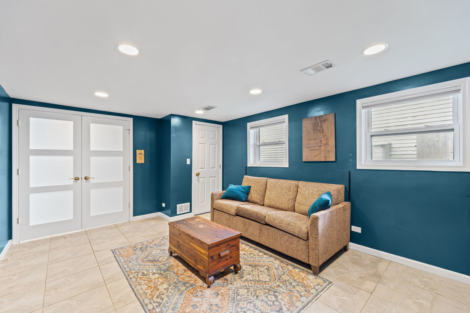 1880 Midland Avenue Property Photo 14
