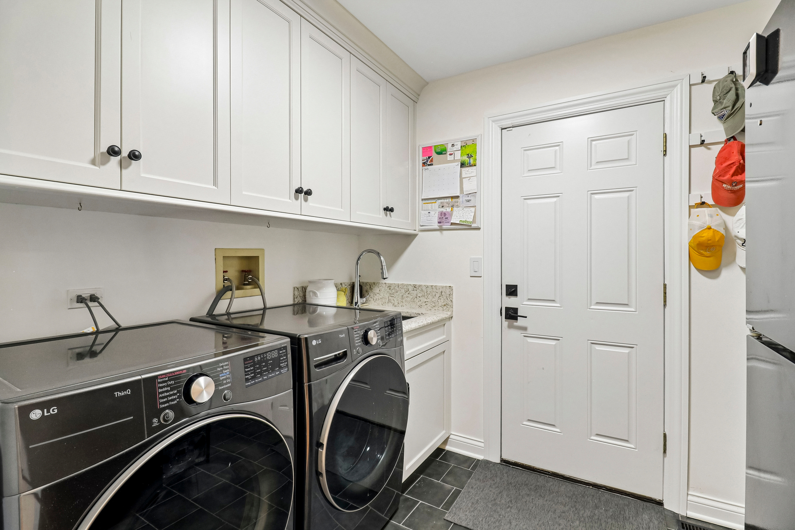 1514 Fargo Boulevard Property Photo 25