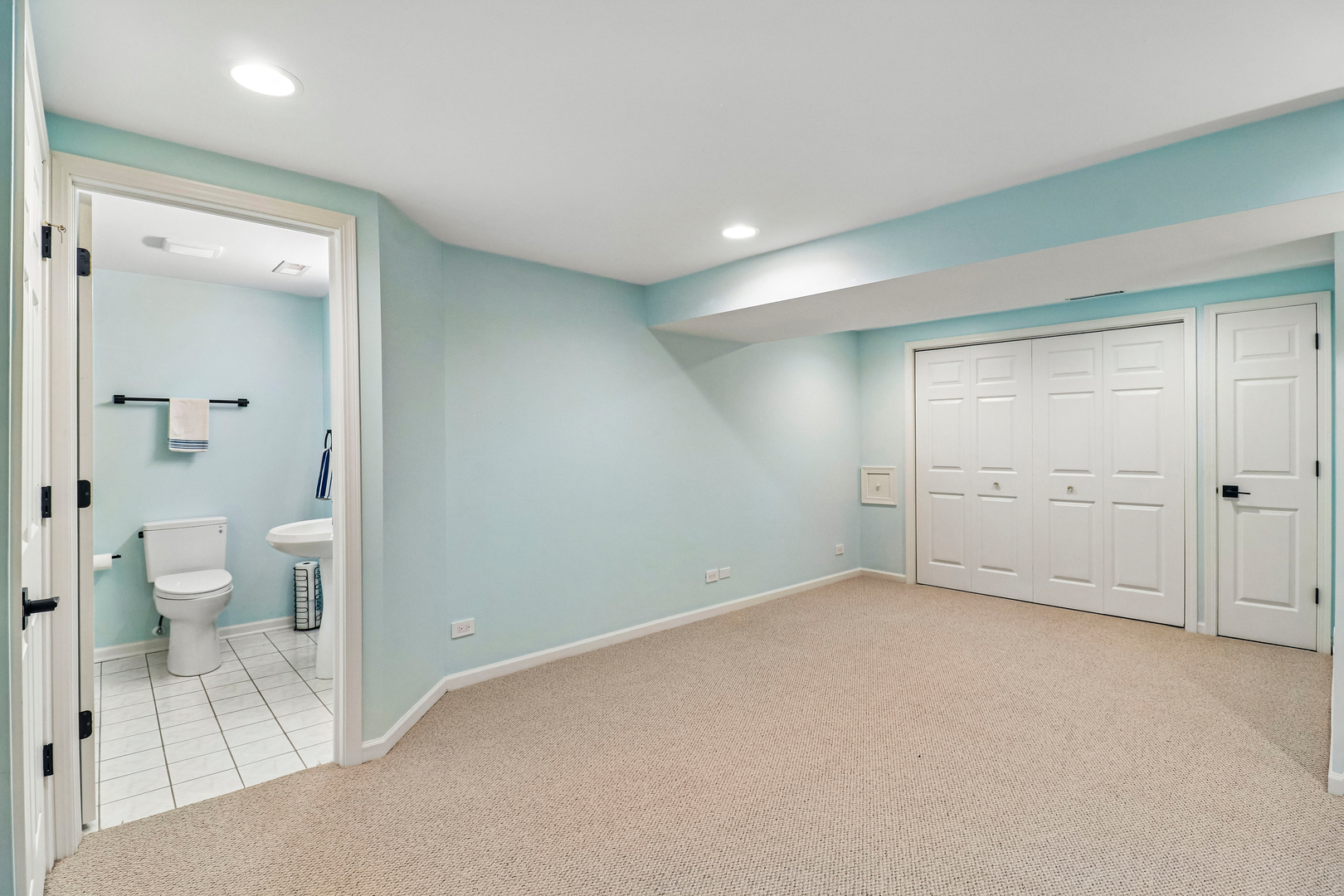 1514 Fargo Boulevard Property Photo 40