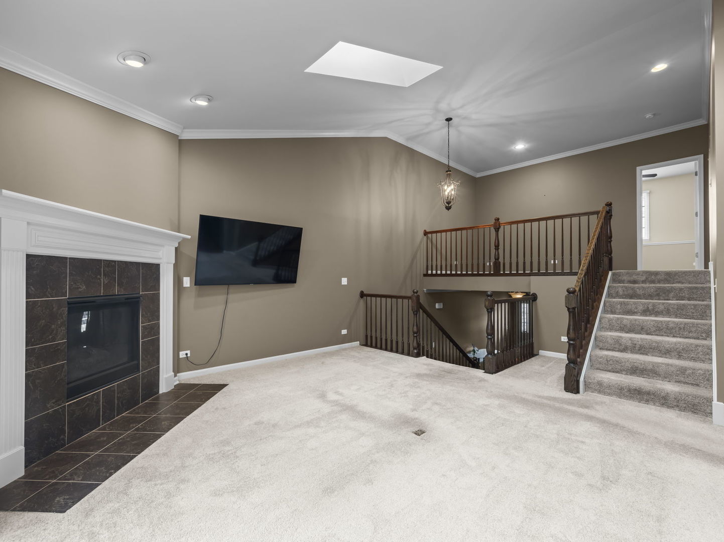 1288 Westlake Drive Property Photo 3