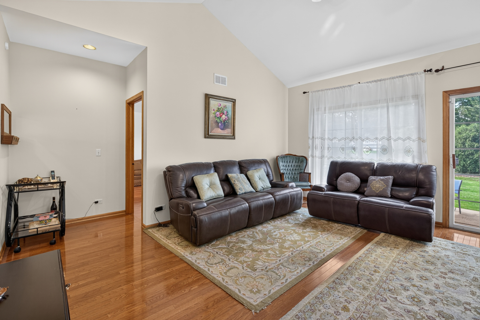 3932 Balmoral Court Property Photo 7
