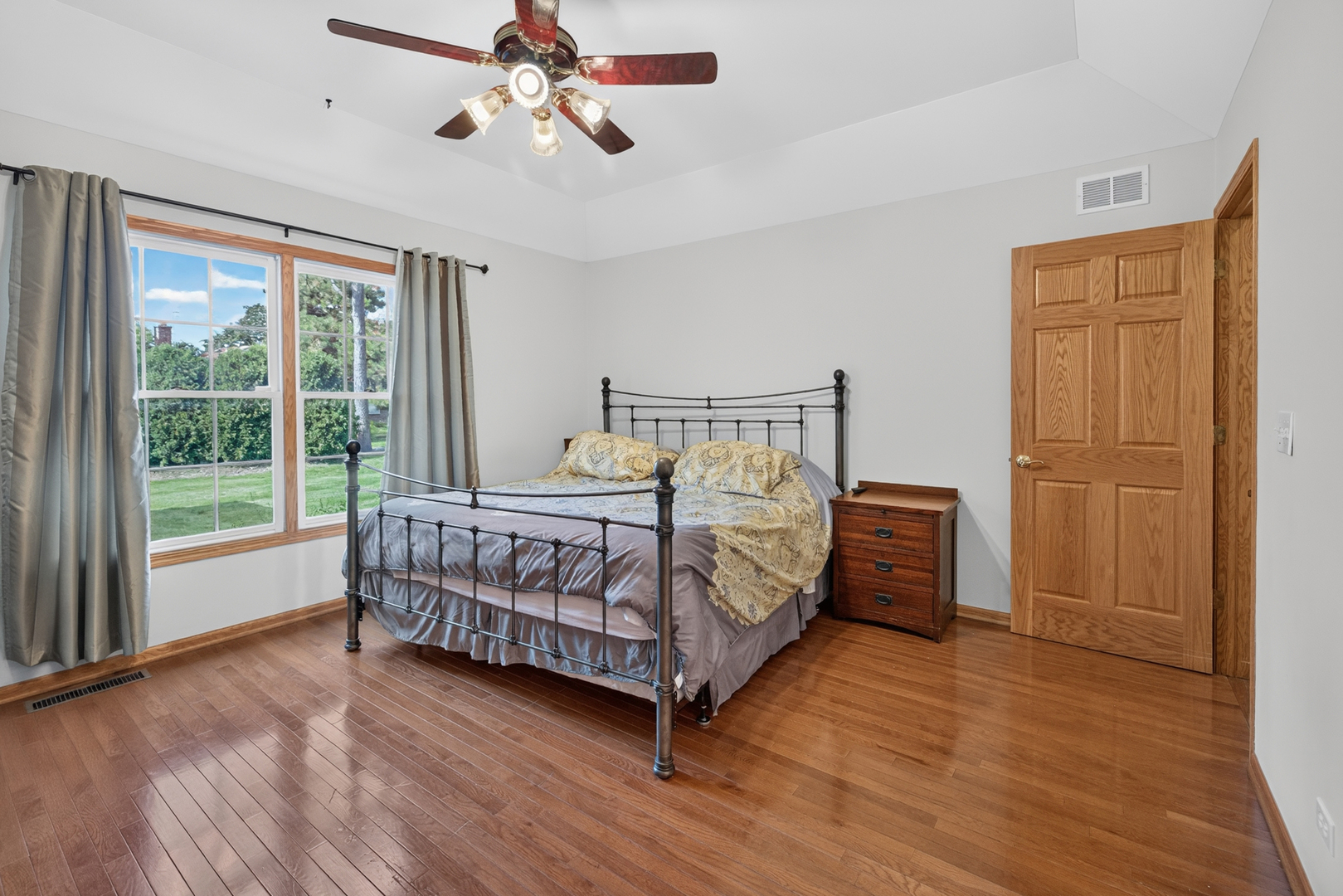 3932 Balmoral Court Property Photo 14