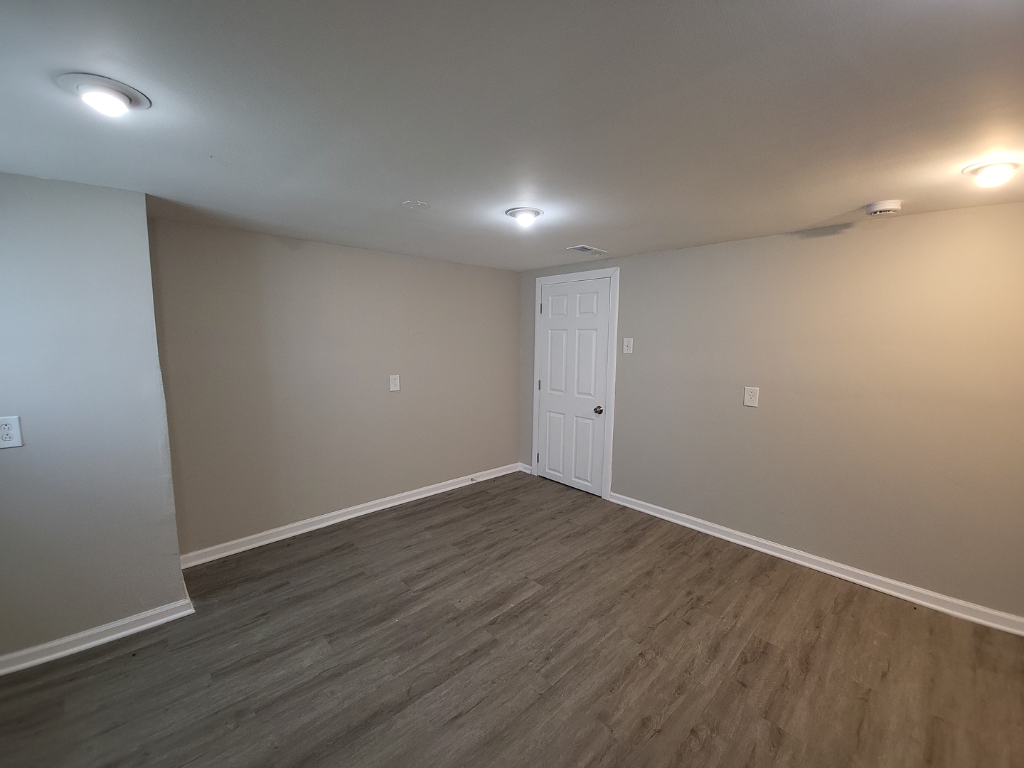 3042 N Lowell Avenue Property Photo 22