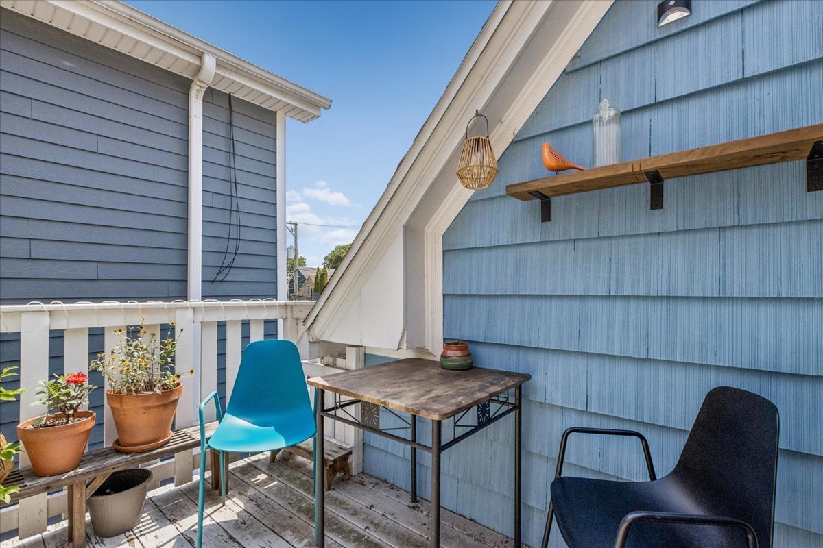 4149 N Wolcott Avenue Property Photo 17