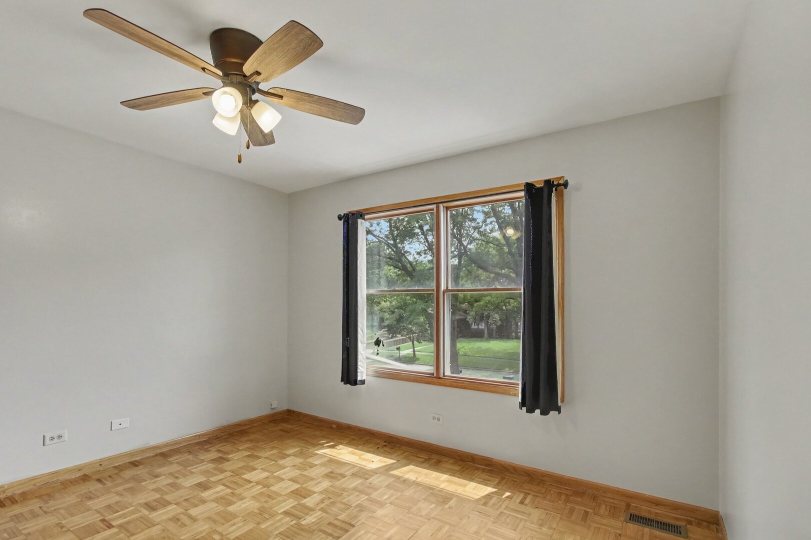 336 W Morris Avenue Property Photo 26