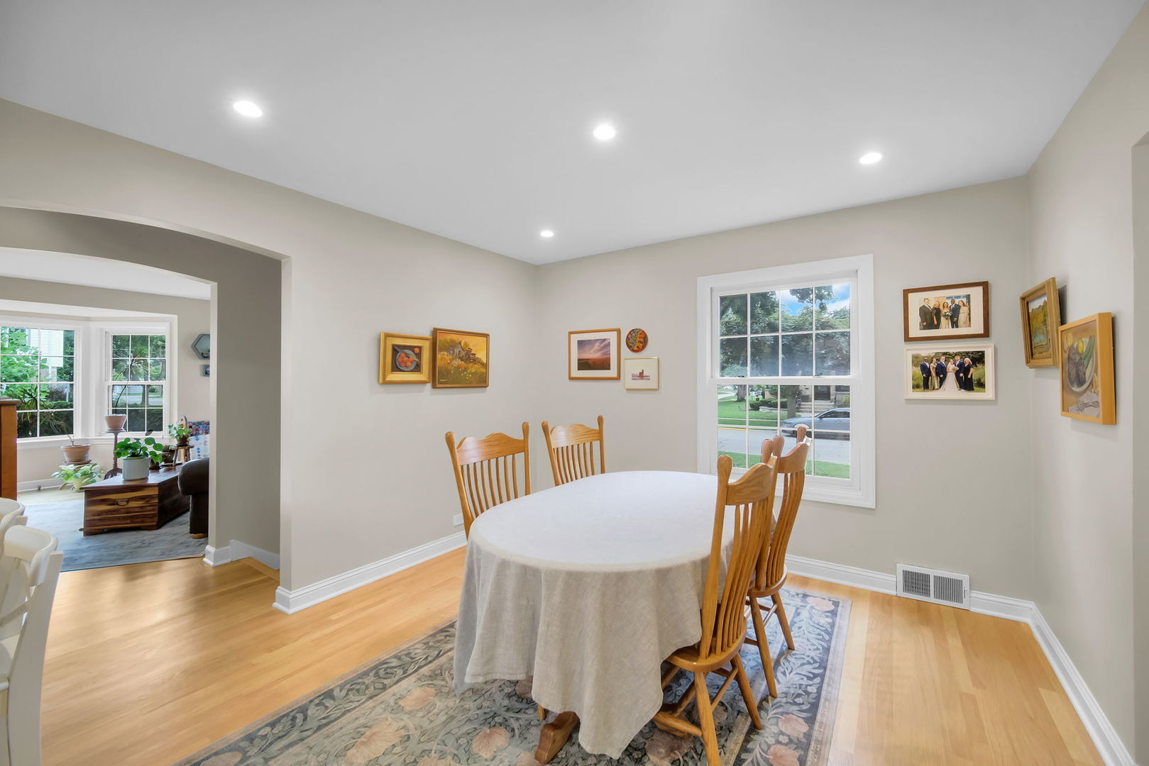 1858 Newcastle Avenue Property Photo 13