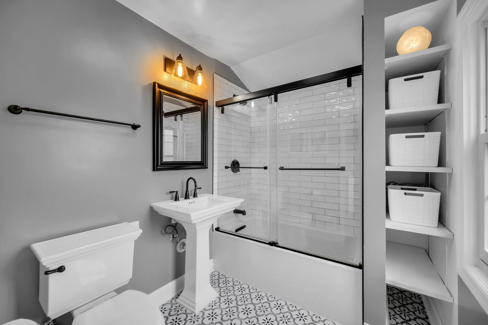 1858 Newcastle Avenue Property Photo 27