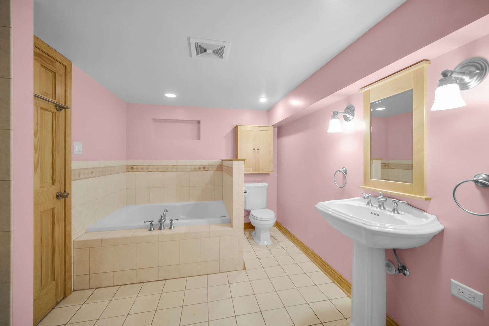 1858 Newcastle Avenue Property Photo 33