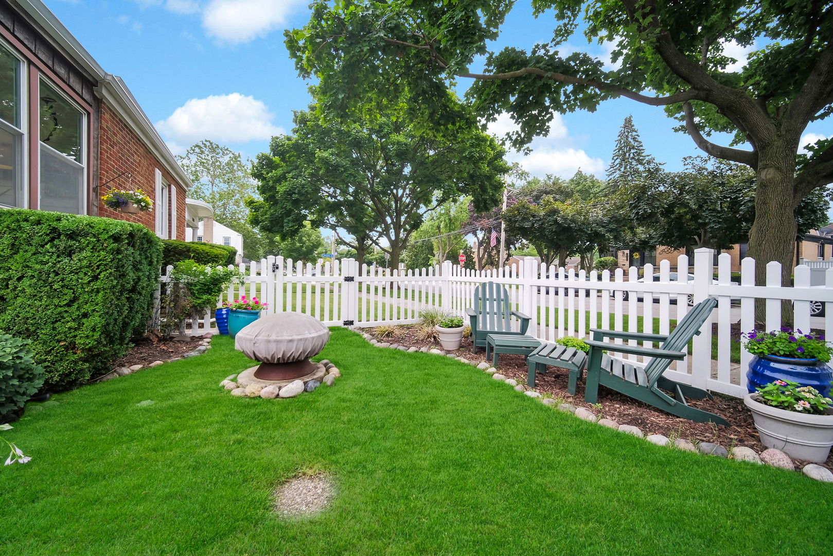 1858 Newcastle Avenue Property Photo 41