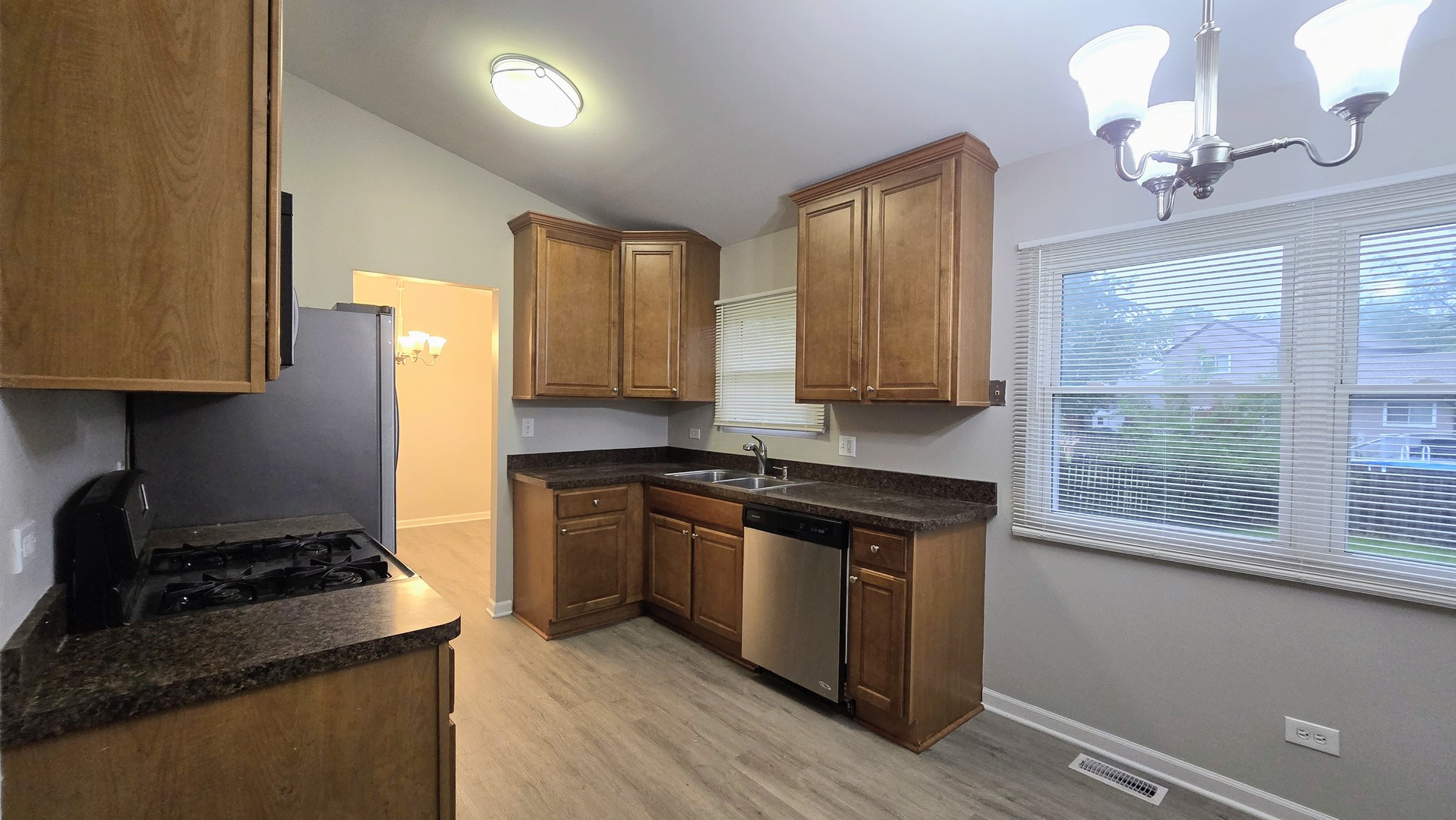 122 Canton Lane Property Photo 4