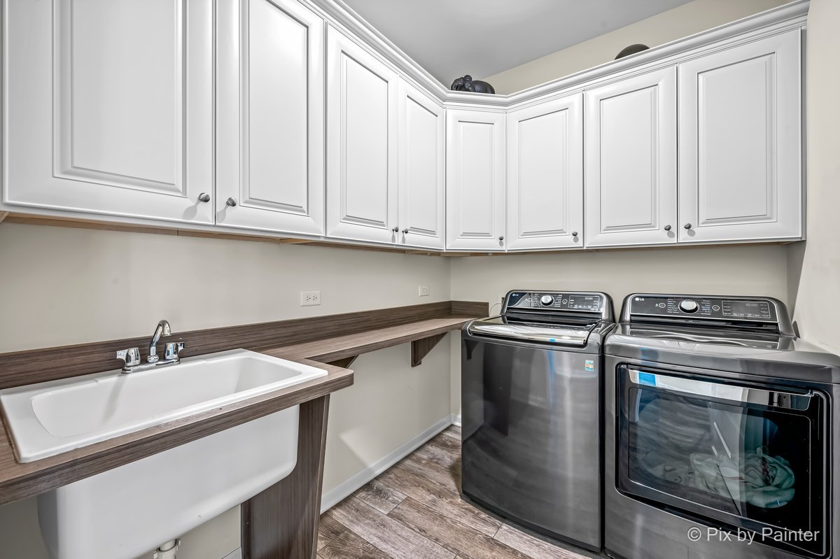 806 Bristol Avenue Property Photo 11