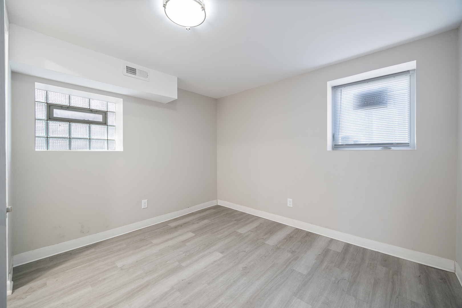 2431 Gunderson Avenue Property Photo 17