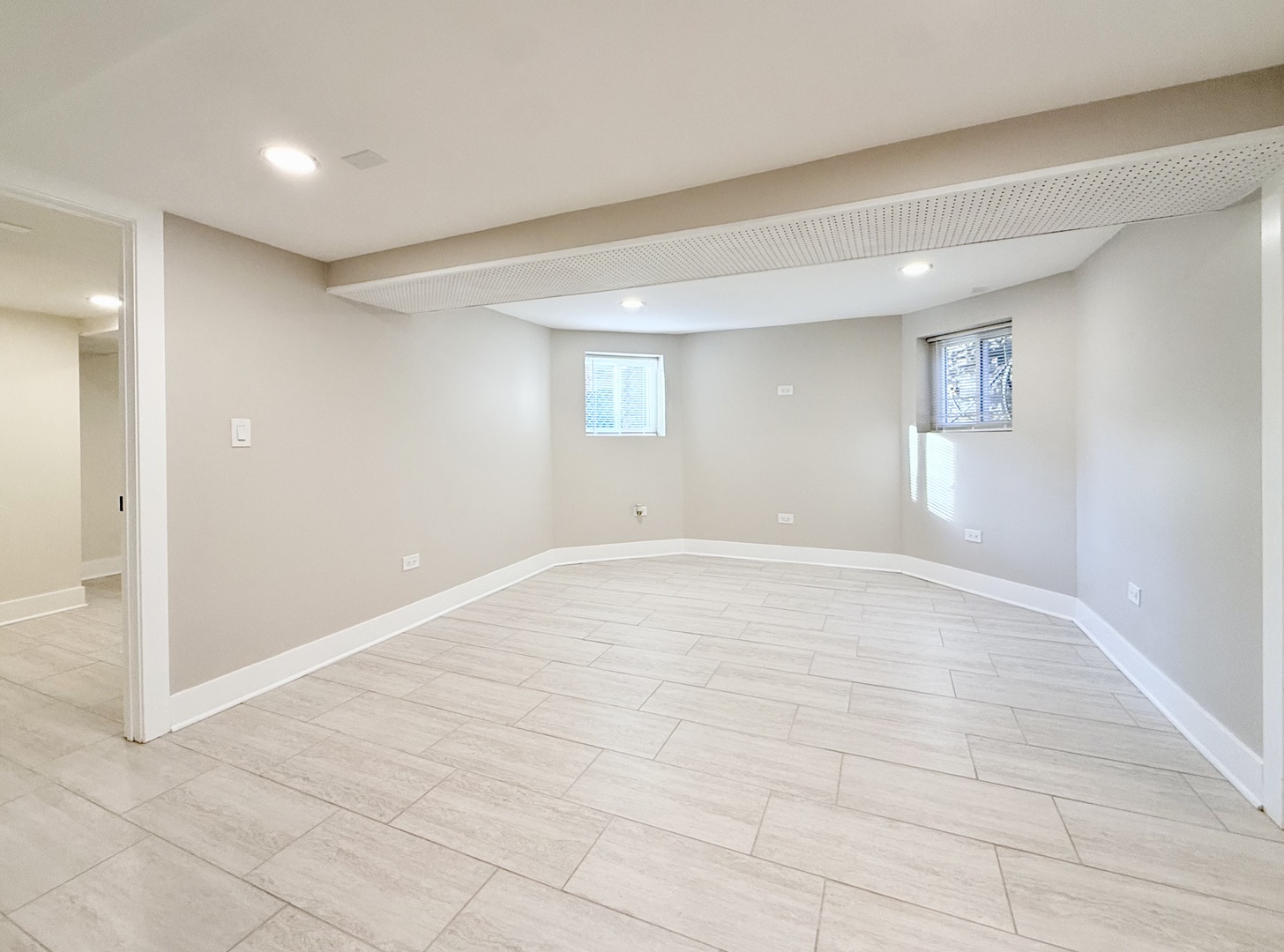 5536 N Spaulding Avenue G Property Photo 6