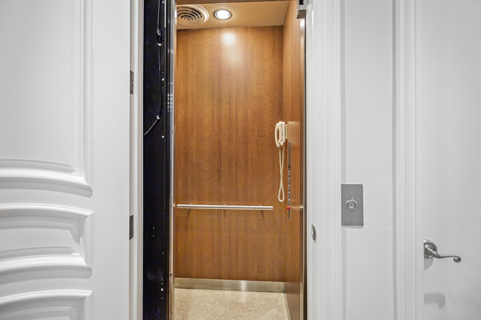 70 Harbor Street Property Photo 48