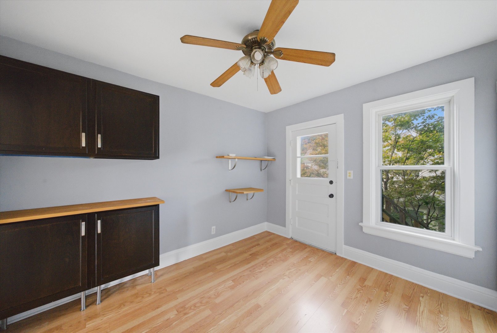 247 N Brockway Street Property Photo 6