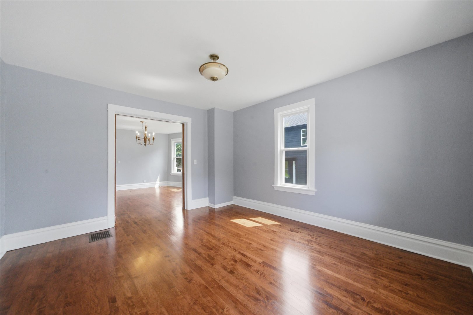 247 N Brockway Street Property Photo 11