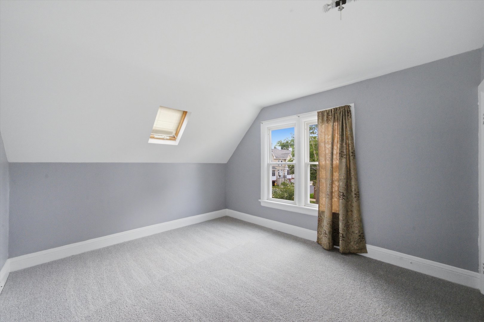 247 N Brockway Street Property Photo 13