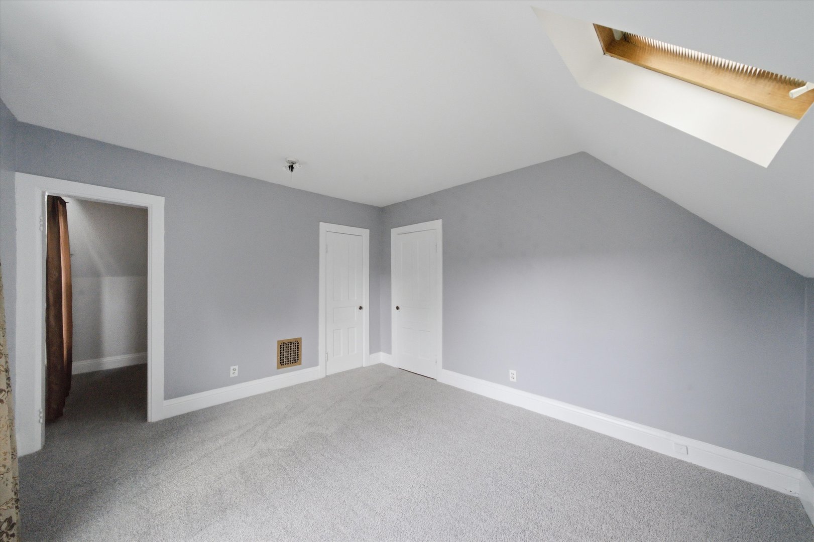 247 N Brockway Street Property Photo 14