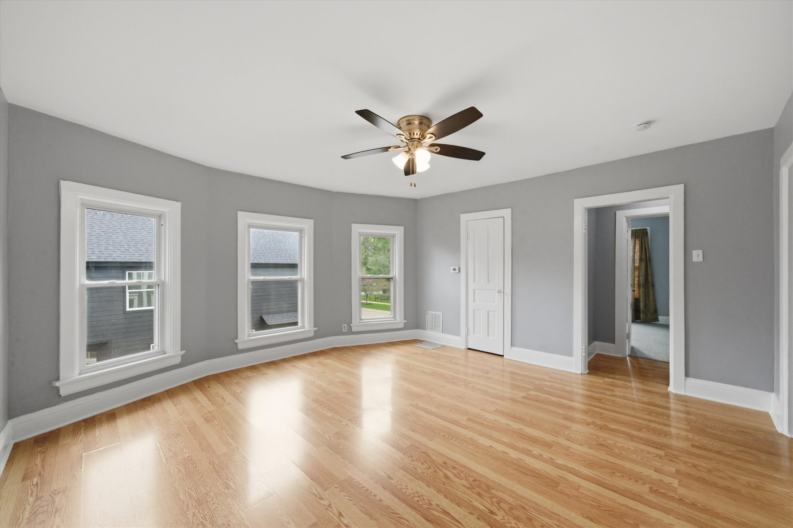 247 N Brockway Street Property Photo 16