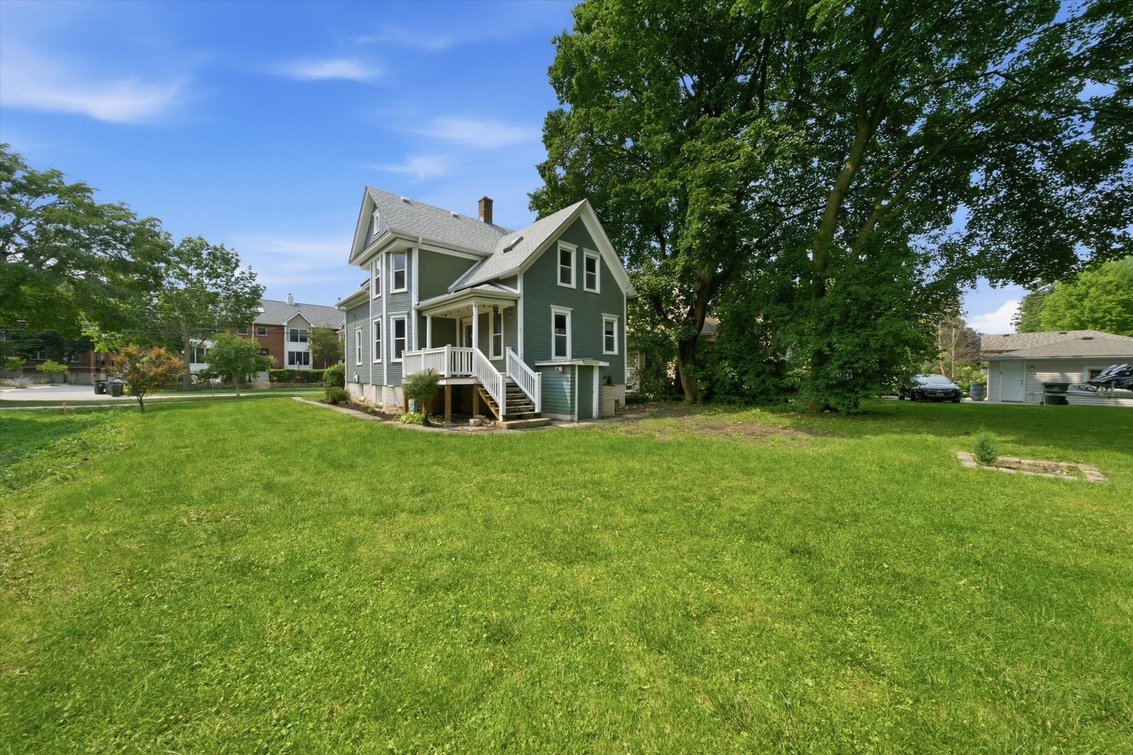247 N Brockway Street Property Photo 19