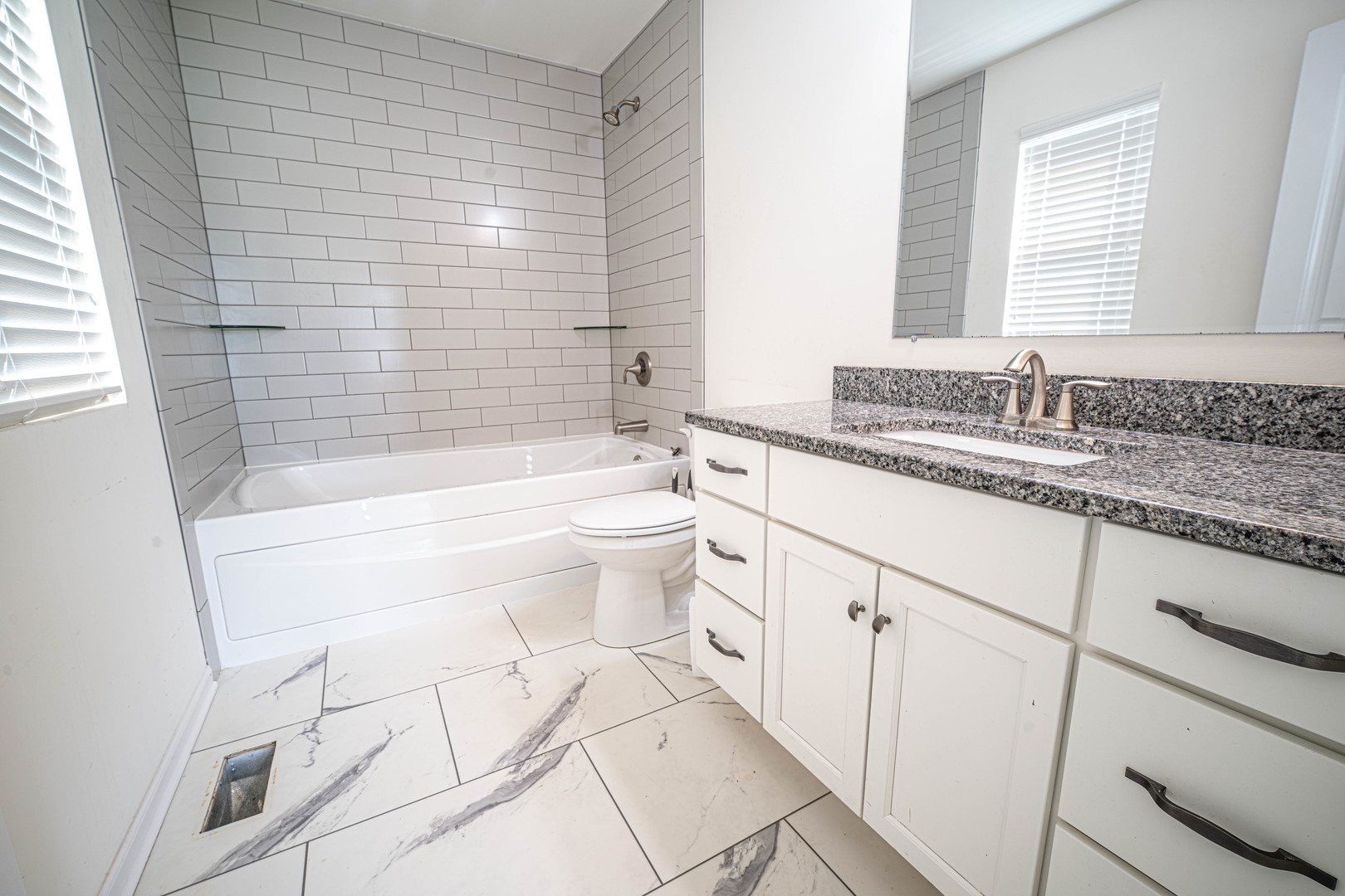 1908 Willow Brook Drive Property Photo 9