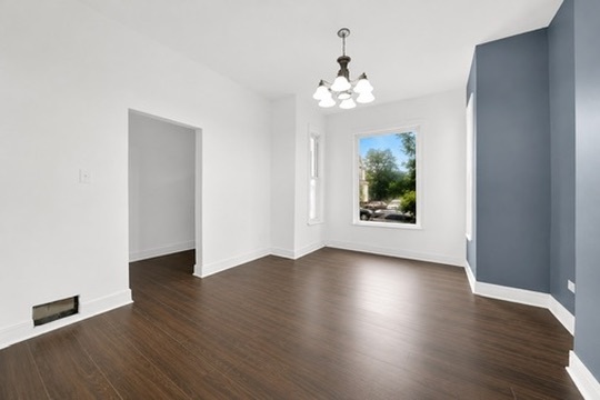 7740 S Lowe Avenue Property Photo 3