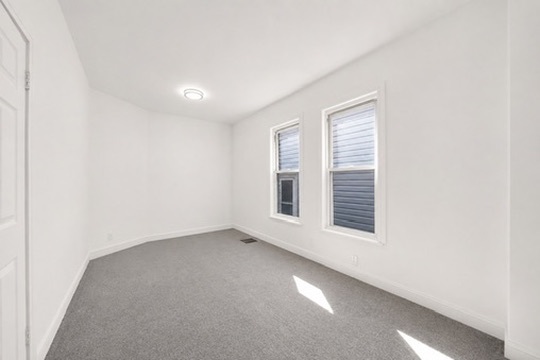 7740 S Lowe Avenue Property Photo 18