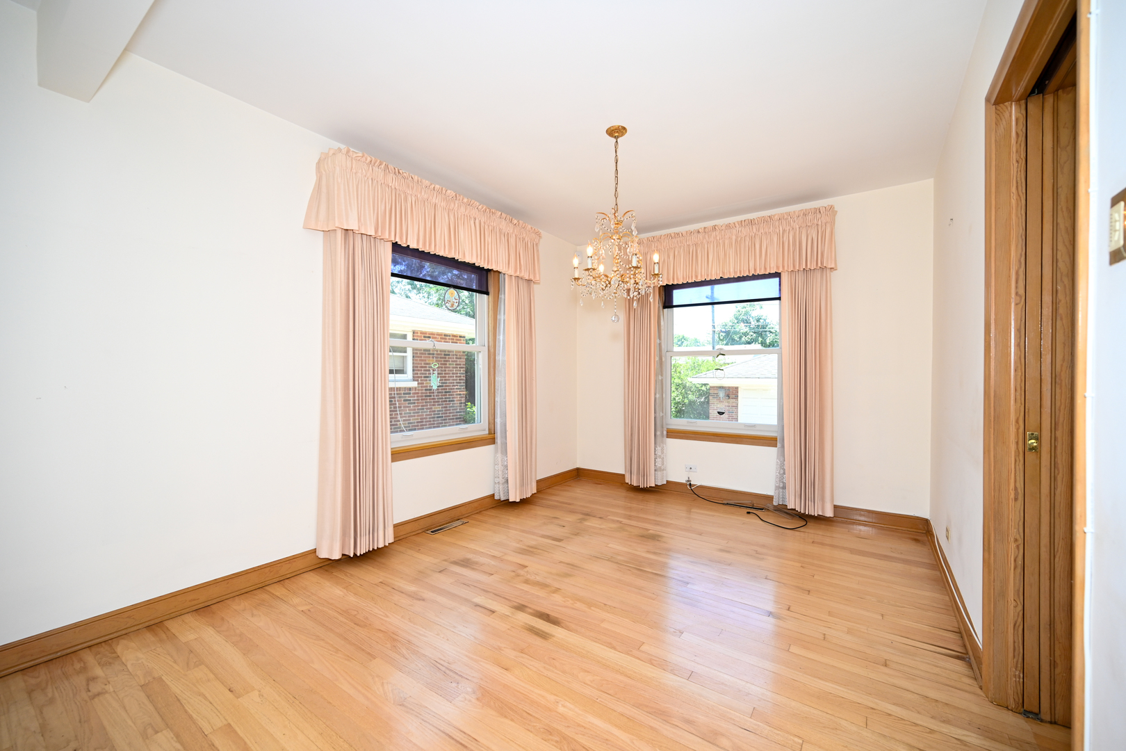 2250 Belleview Avenue Property Photo 6