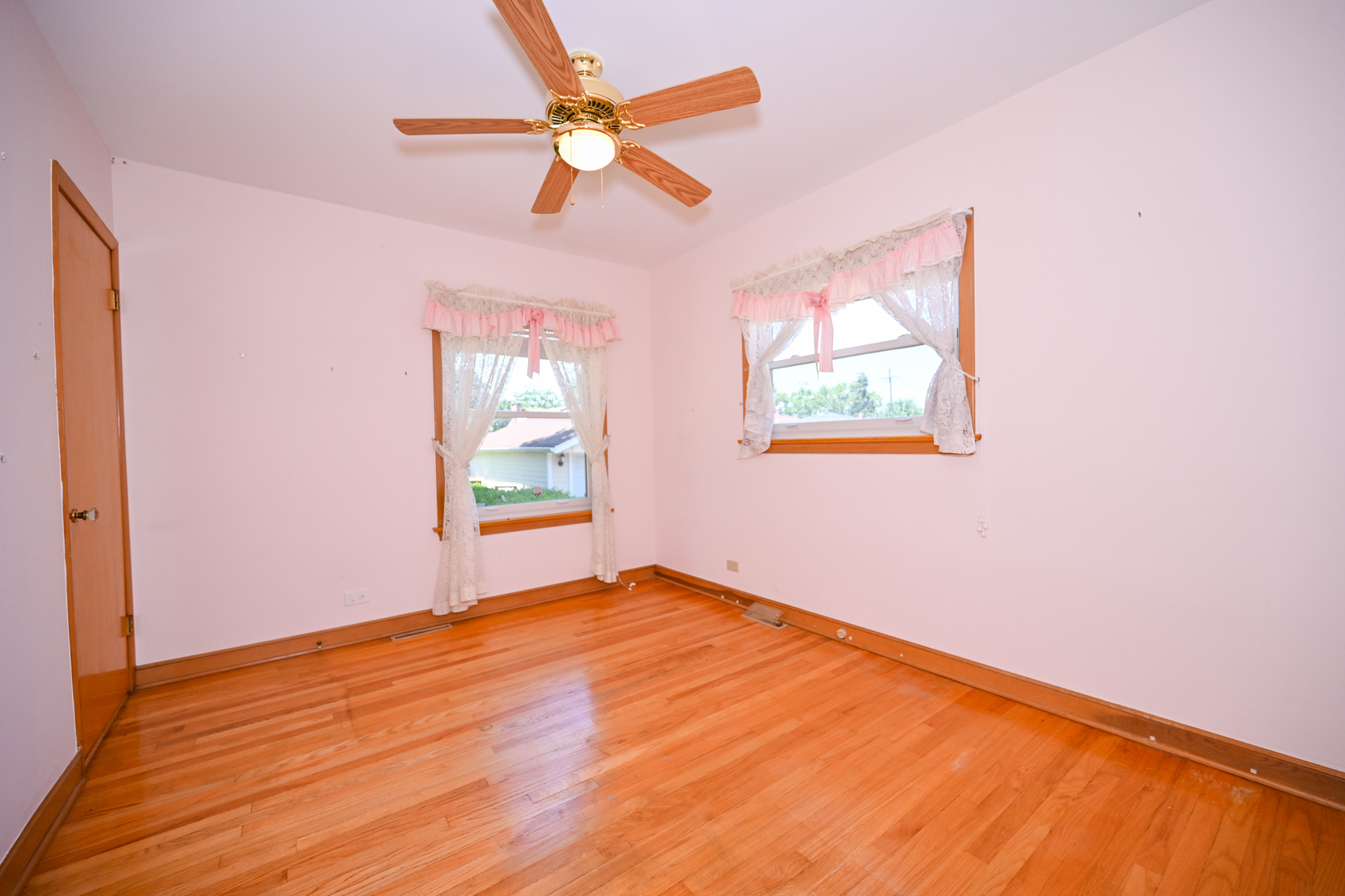 2250 Belleview Avenue Property Photo 11