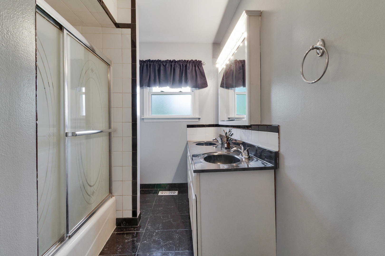 15406 Las Flores Lane Property Photo 15