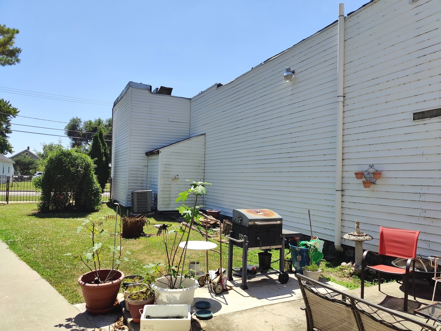 413 Meeker Avenue Property Photo 10