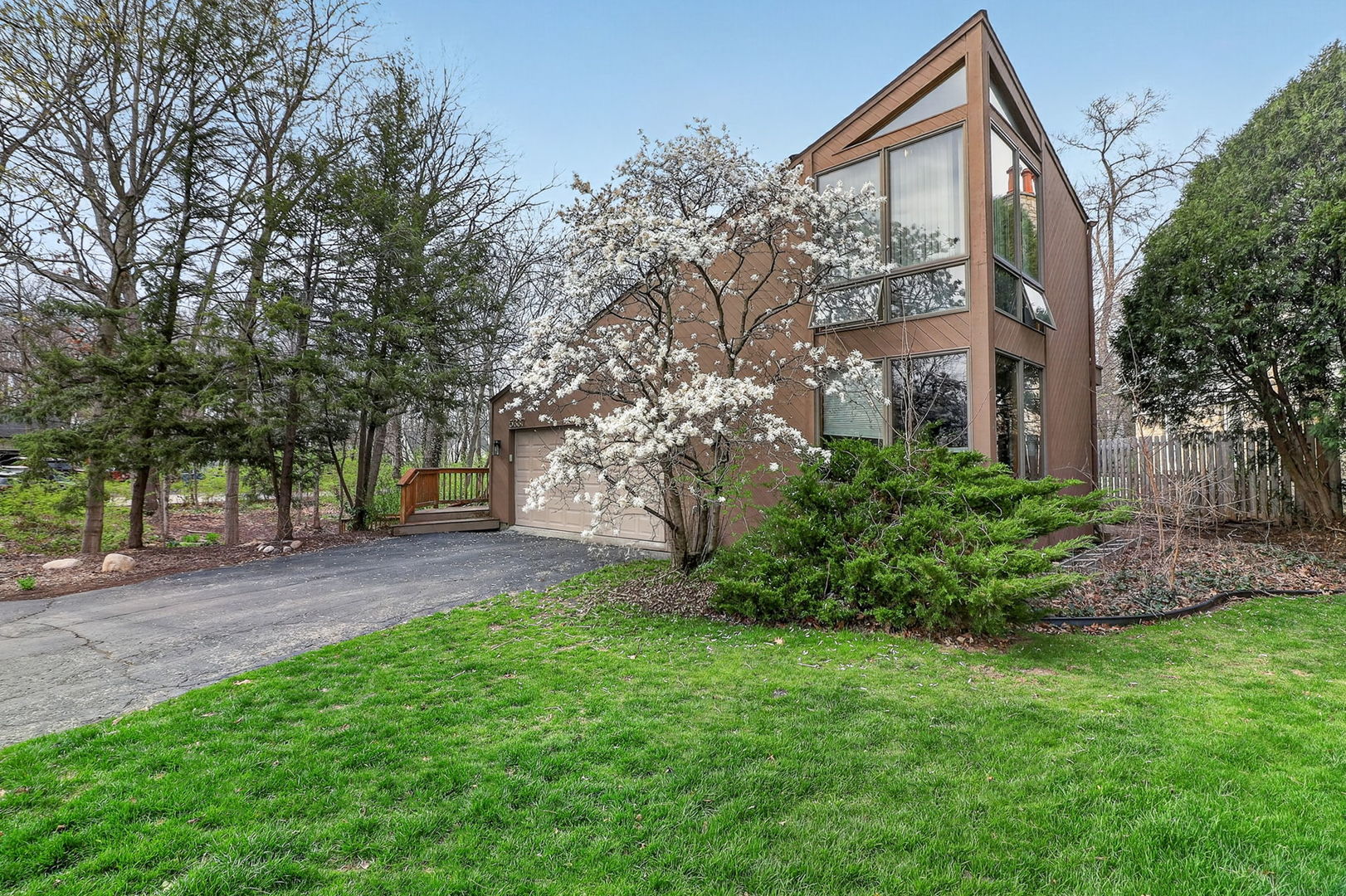 5337 Brookbank Road Property Photo 1