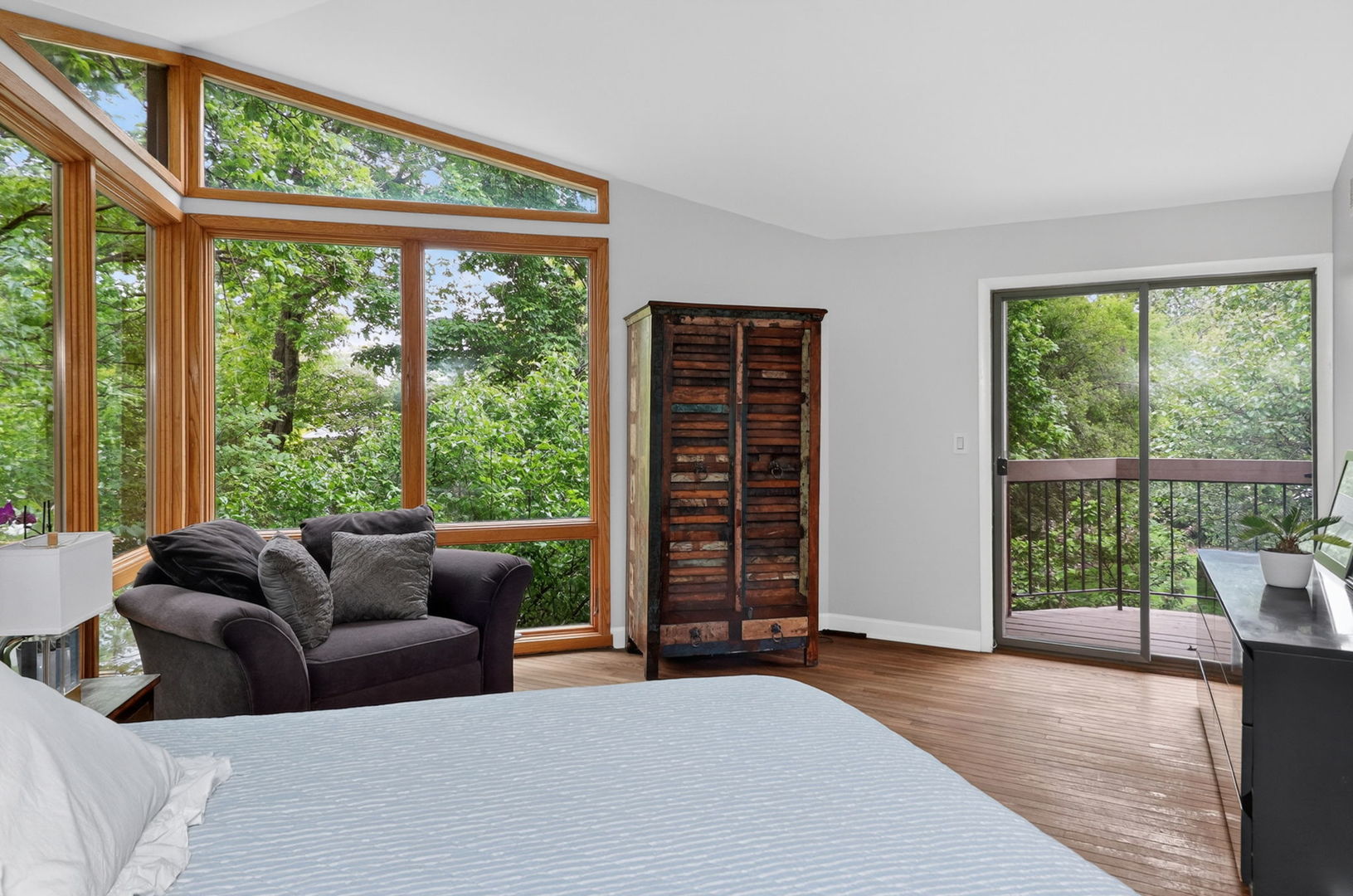5337 Brookbank Road Property Photo 8