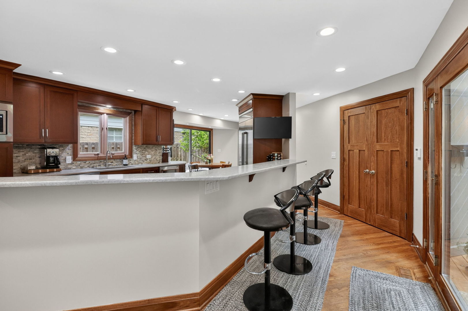 5337 Brookbank Road Property Photo 14