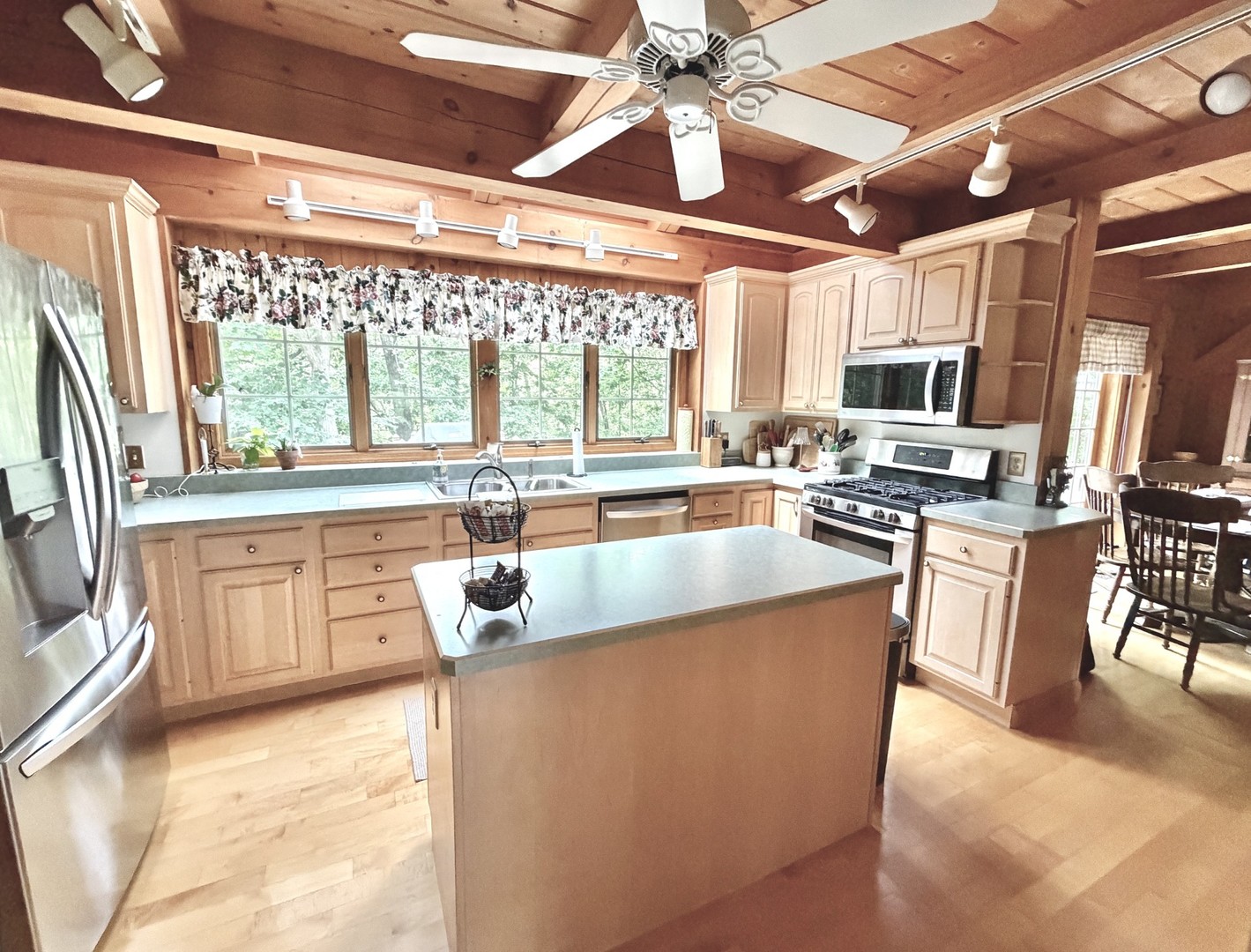 610 Timber Ridge Road Property Photo 18