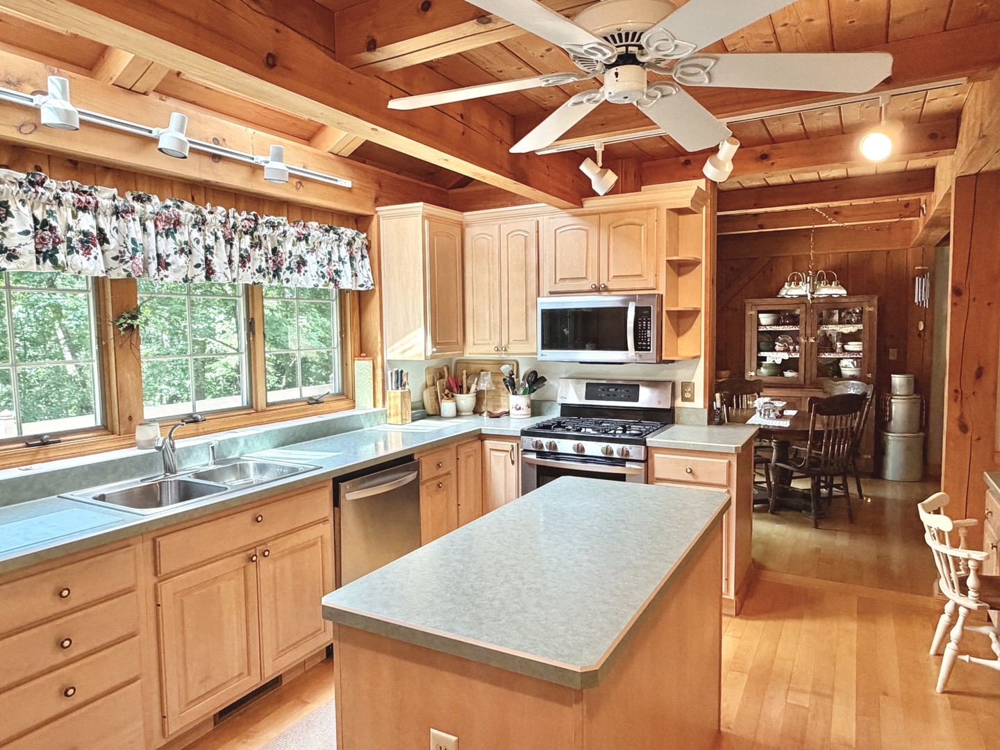 610 Timber Ridge Road Property Photo 20