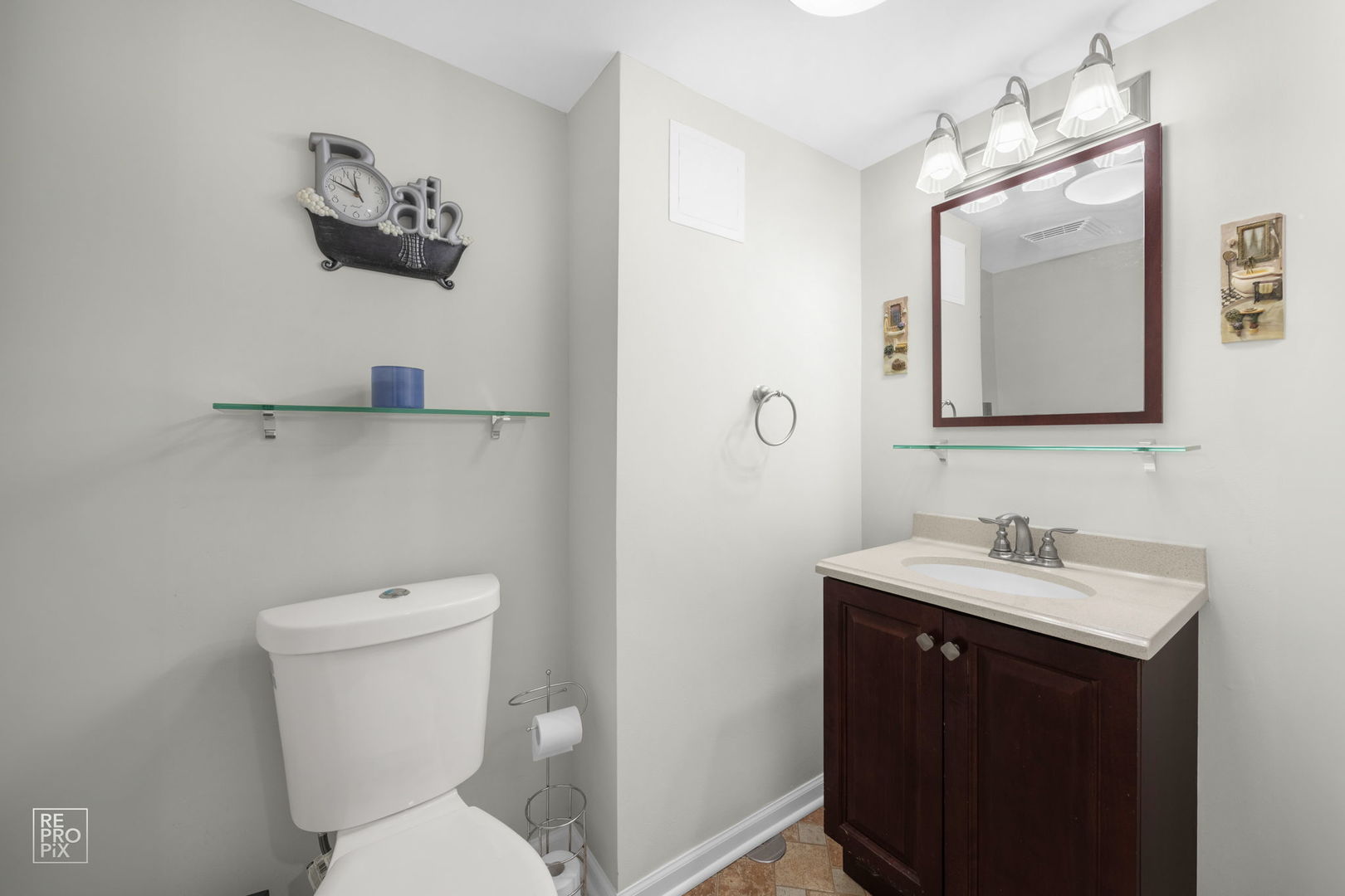 5811 W Patterson Avenue Property Photo 10