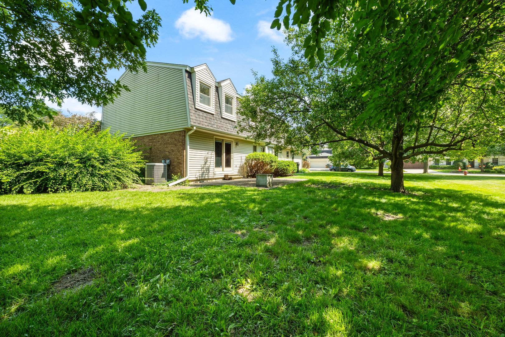 2218 N Williamsburg Street Property Photo 34