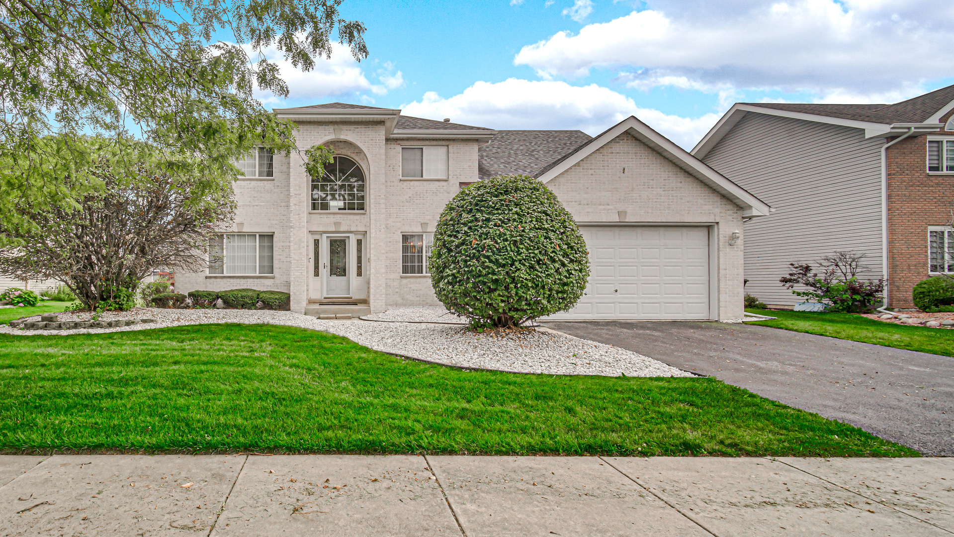 18122 Charlotte Drive Property Photo 1