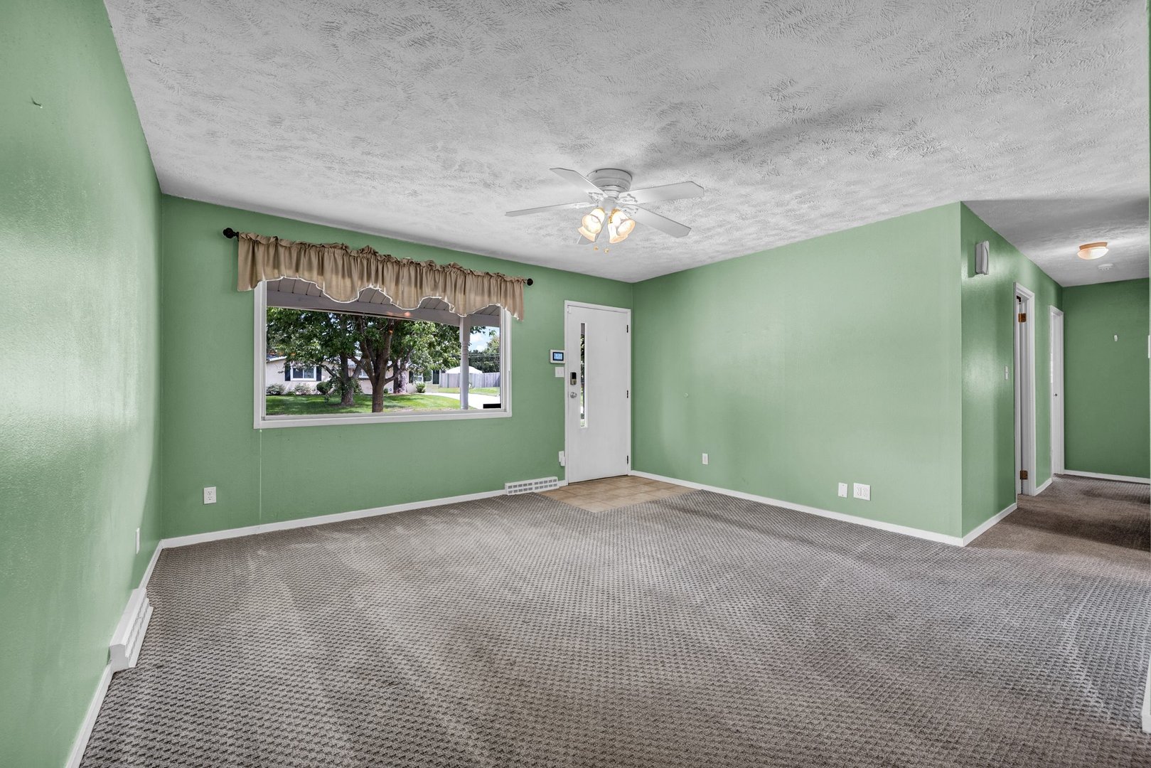 221 Ivanhoe Way Property Photo 5