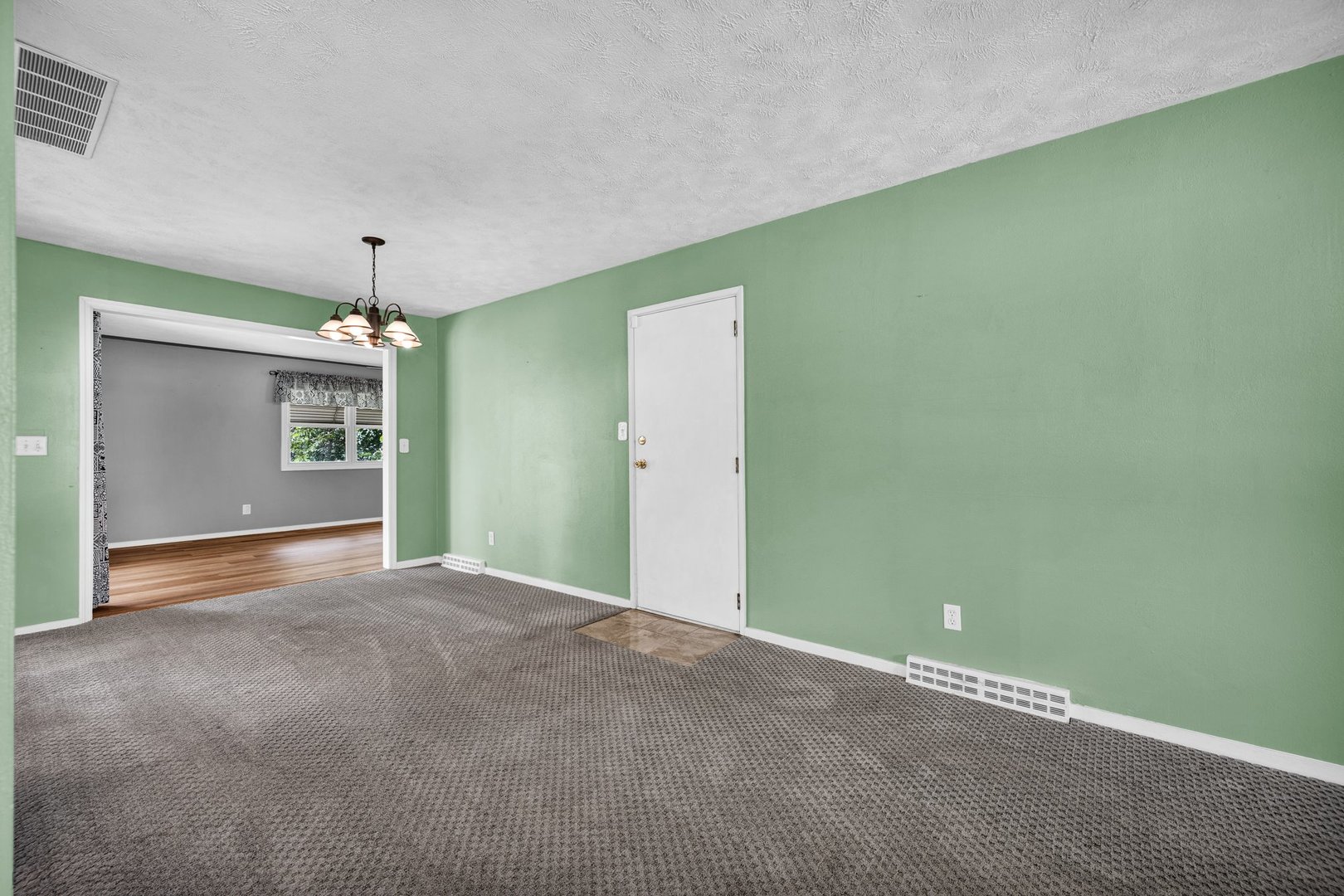221 Ivanhoe Way Property Photo 7