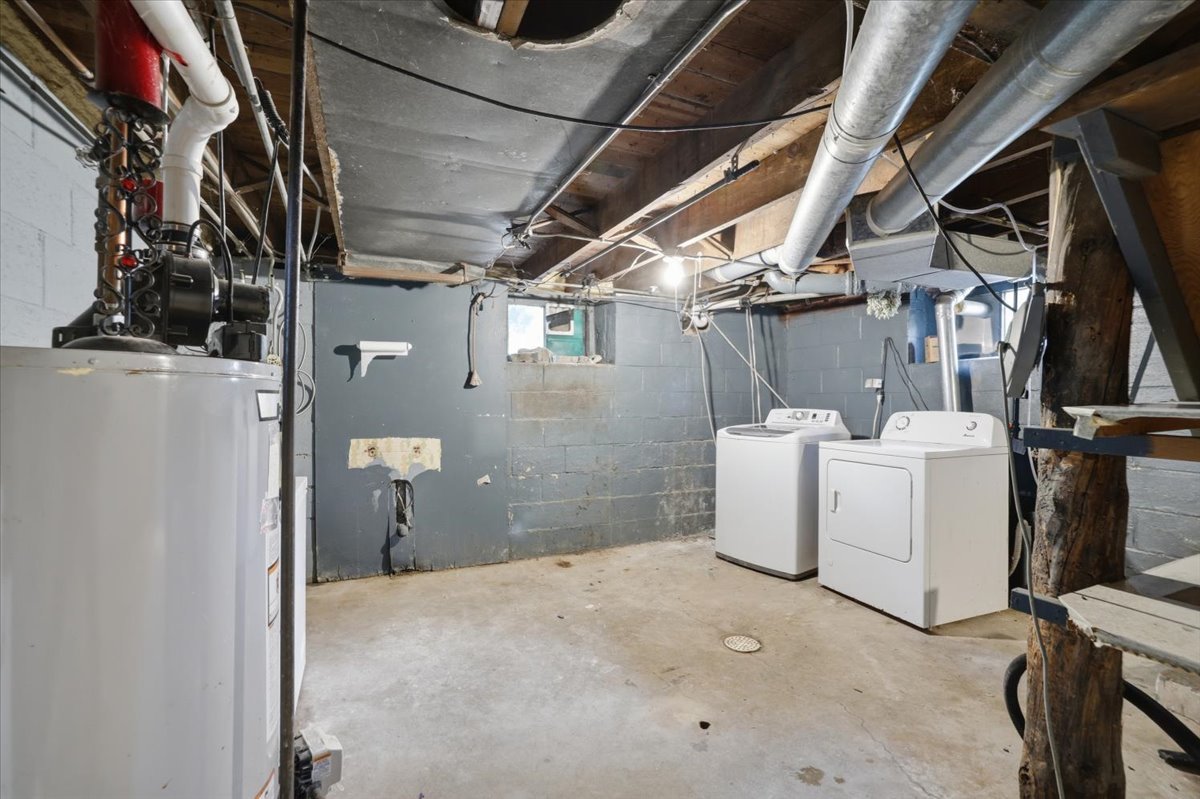 732 N Warren Avenue Property Photo 12