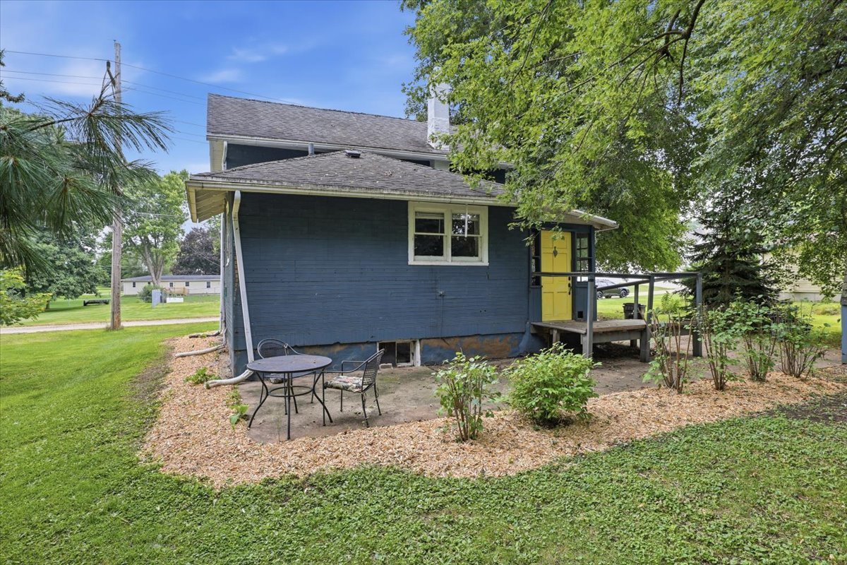 732 N Warren Avenue Property Photo 19
