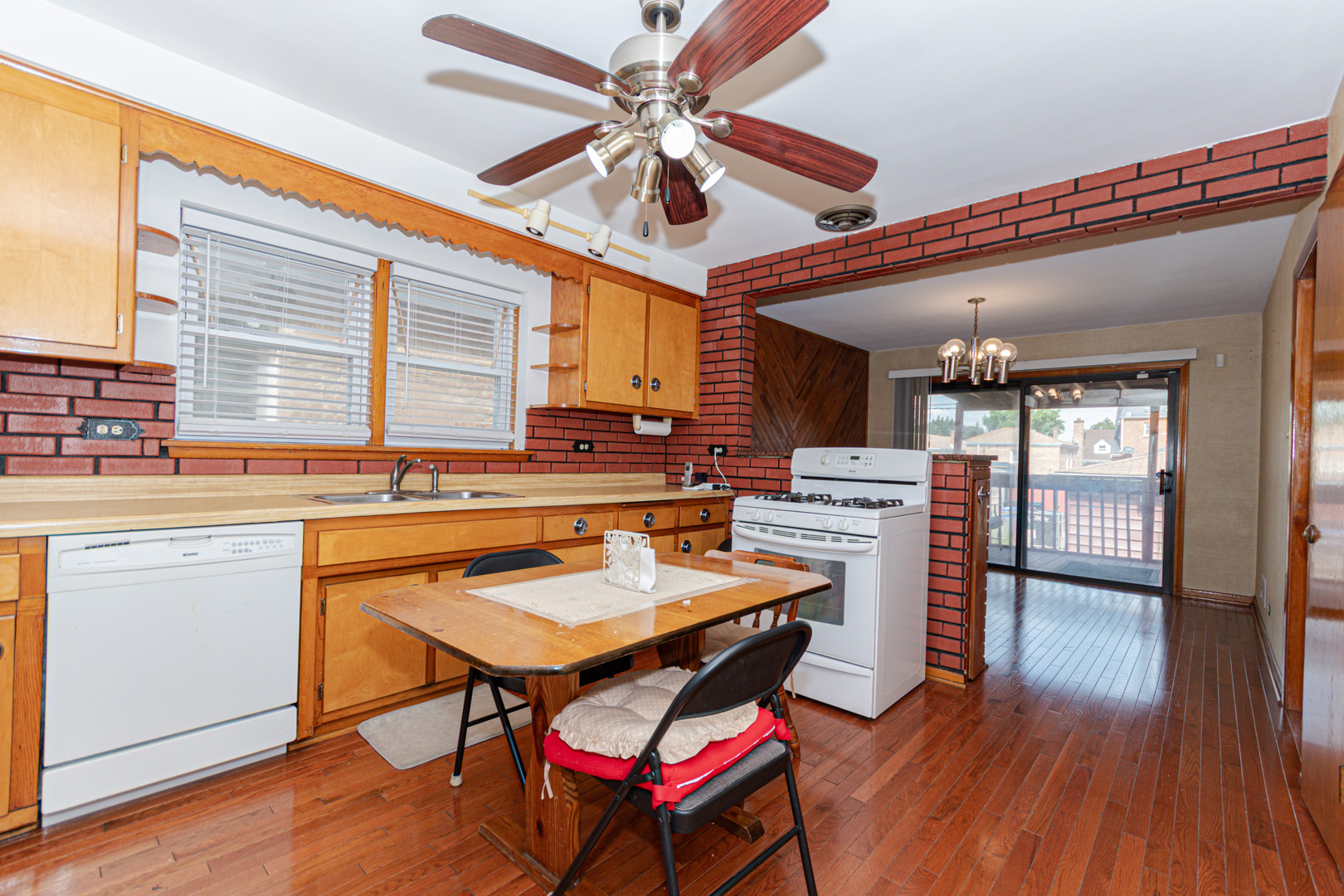 3648 W 69th Street Property Photo 7