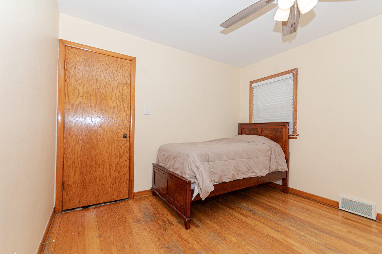 3648 W 69th Street Property Photo 9