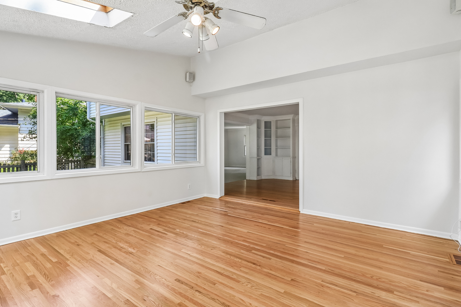 1053 Laurel Lane Property Photo 19