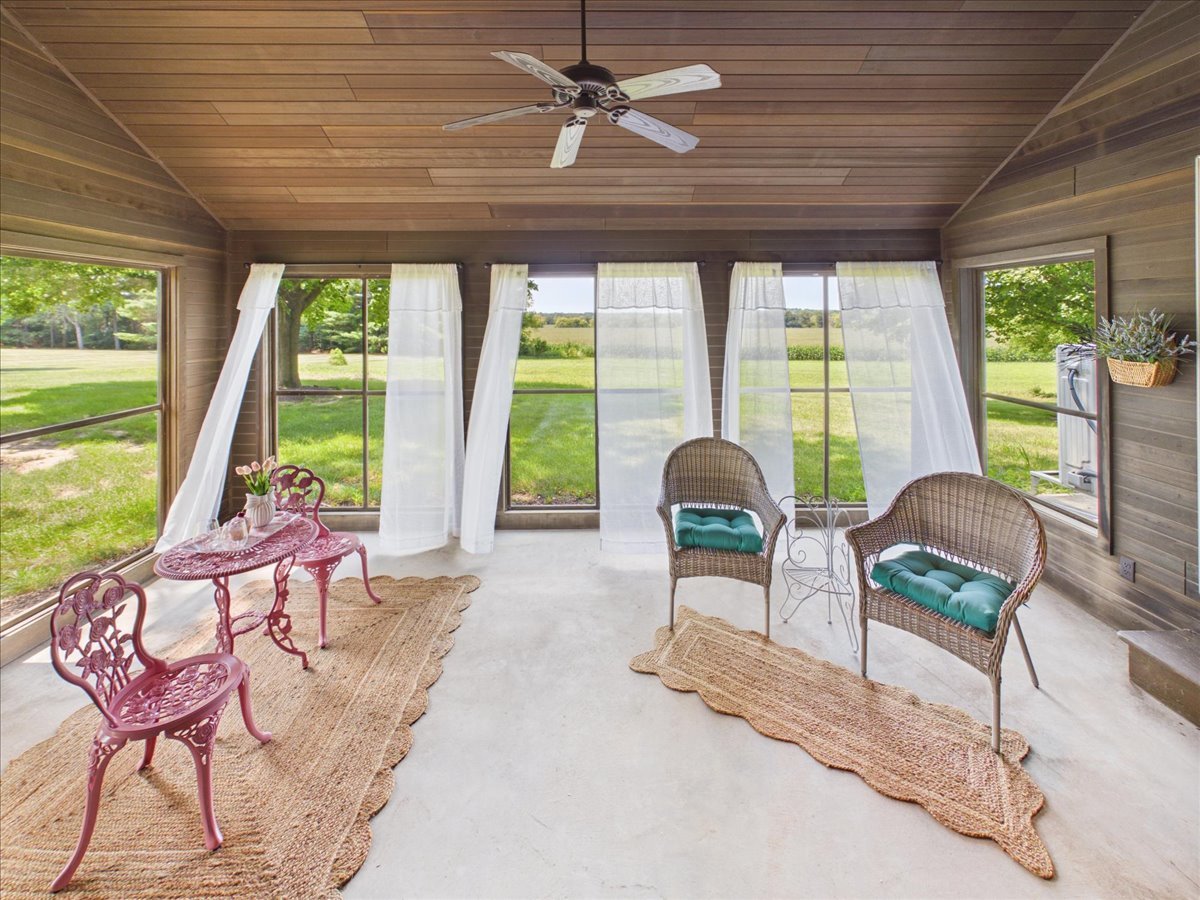 10562 Town Hall Road Property Photo 19