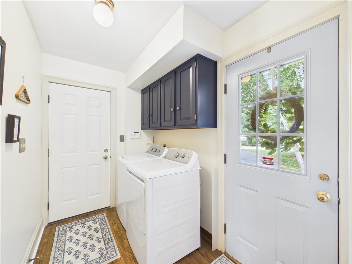 10562 Town Hall Road Property Photo 33