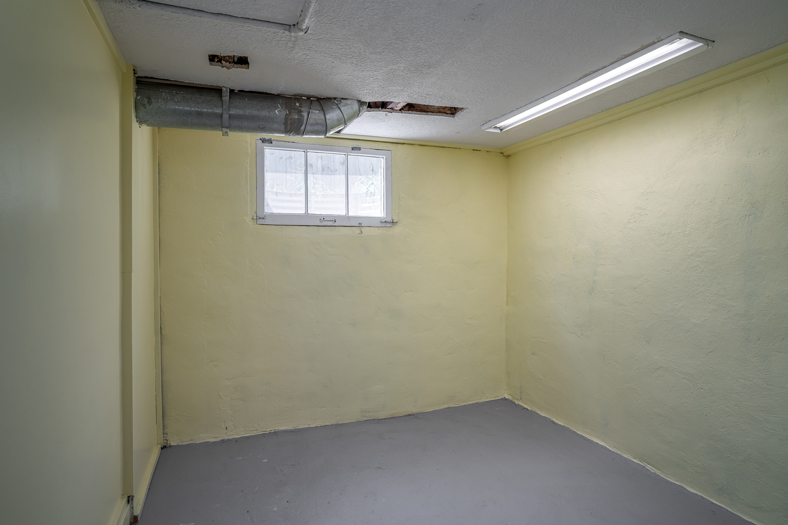 2422 Western Avenue Property Photo 17